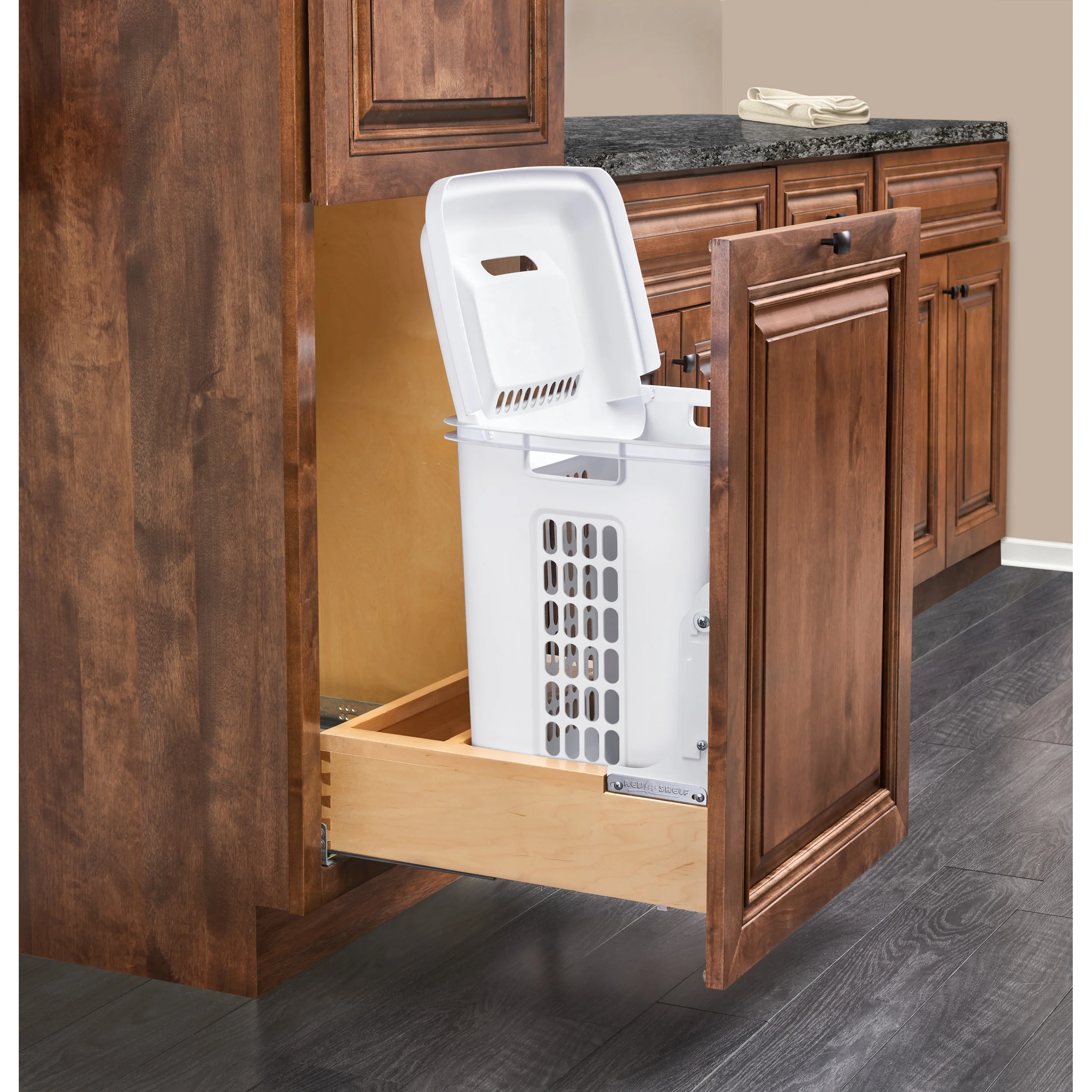 24 in Vanity Bottom mount Hamper Natural 20.31 in (516 mm) W x 18.69 in (475 mm) D x 21.25 in (540 mm) H - Image 4