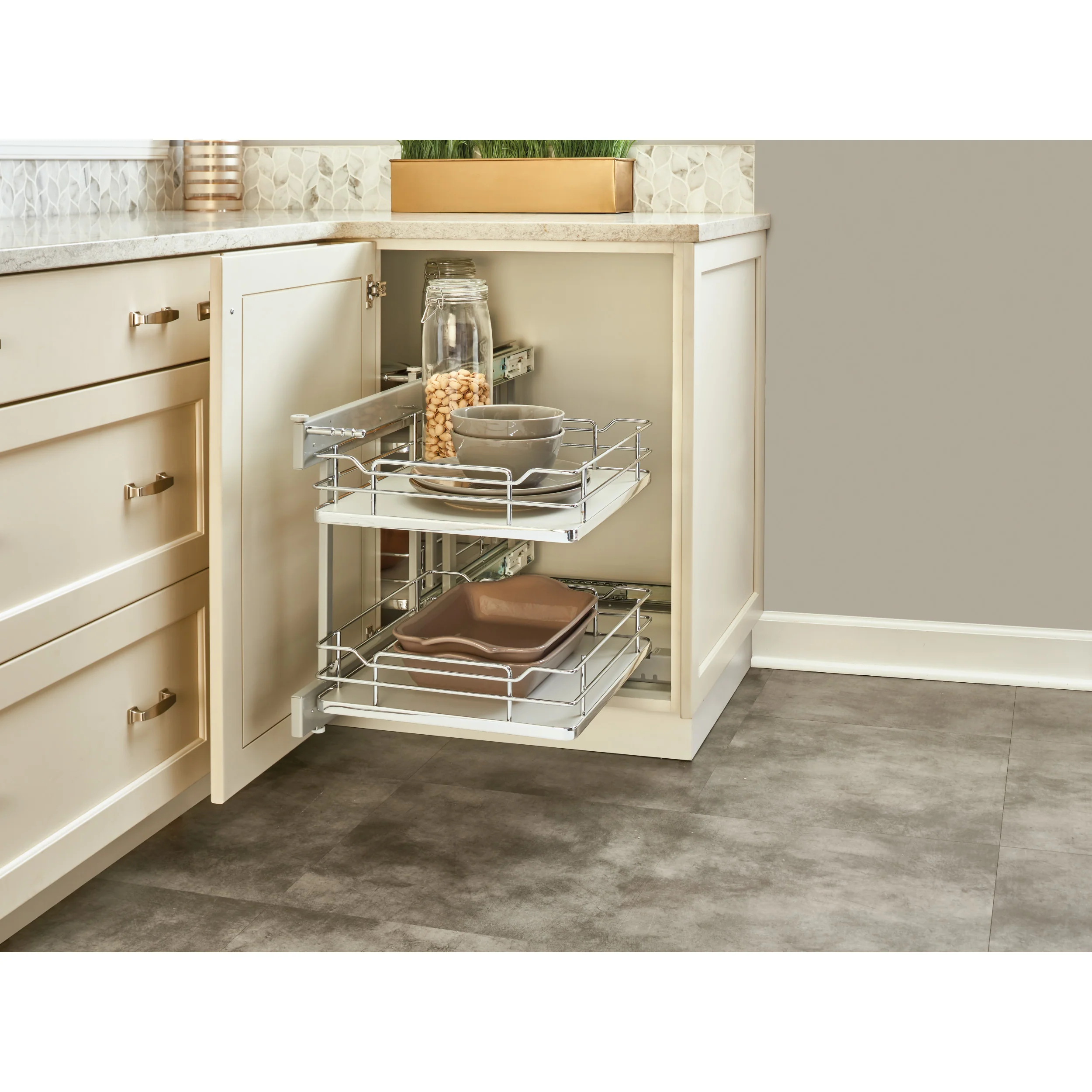 18 in Gray Blind Corner Organizer Soft-Close Gray  32.25 in (819 mm) W x 20.25 in (514 mm) D x 21 in (533 mm) H - Image 5