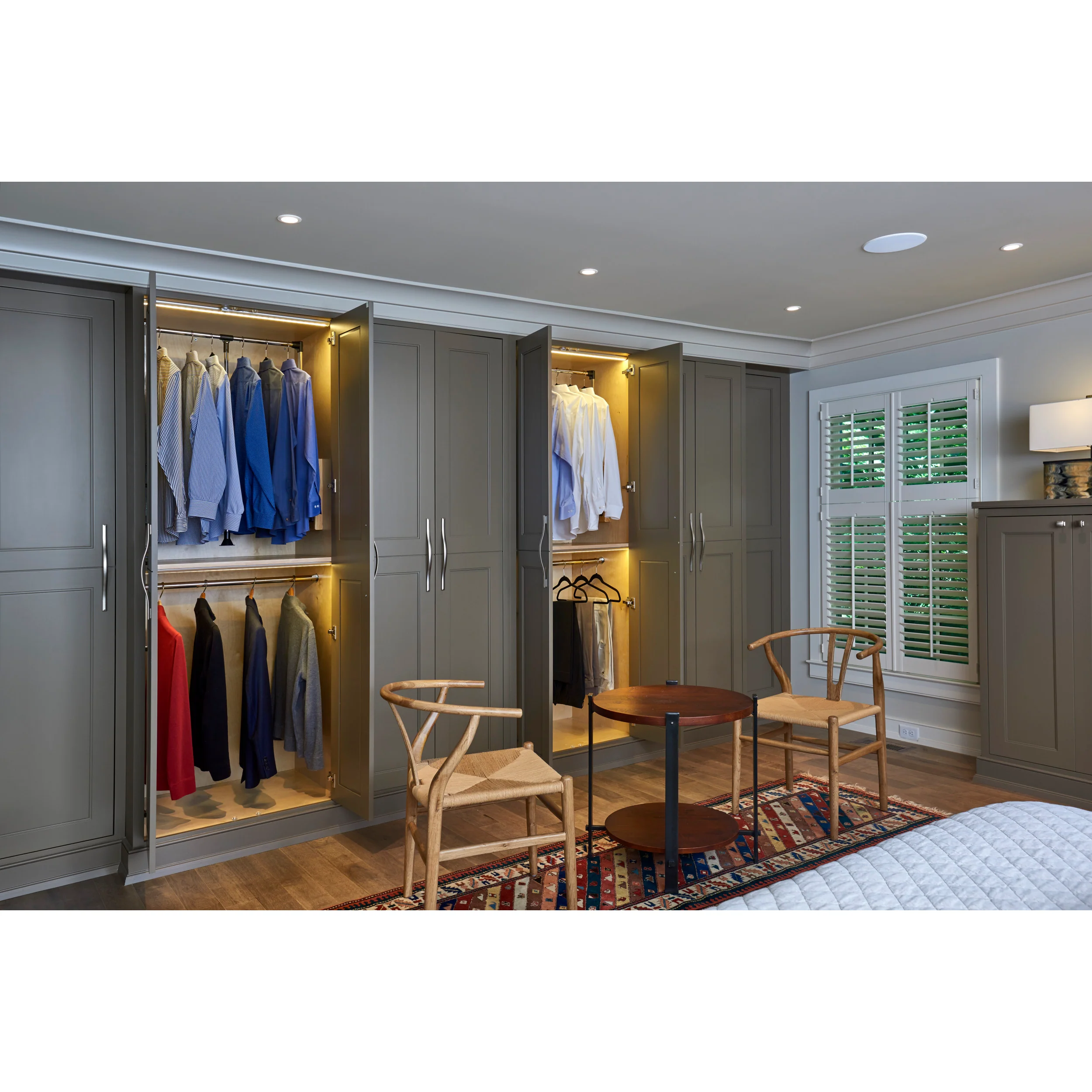 Adj. Pull-Down Closet Rod 21.5 in- 26 in Chrome  21.5 in (546 mm) W x 4 in (102 mm) D x 34.75 in (883 mm) H - Image 4
