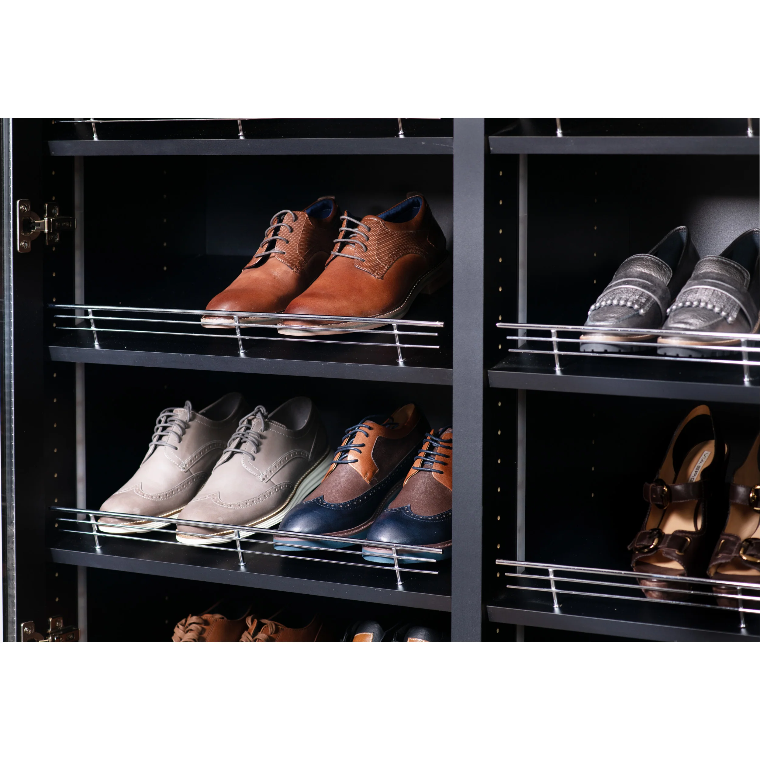23 in Chrome Wire Shoe Rail Chrome 23 in (584 mm) W x 0.25 in (6 mm) D x 2.25 in (57 mm) H - Image 7