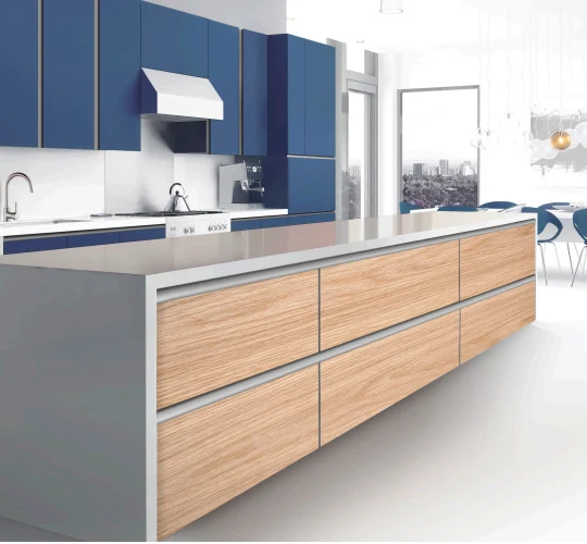 Plastimodul Gola vertical C-profile 2.35 m (7' 8.5") Matte White